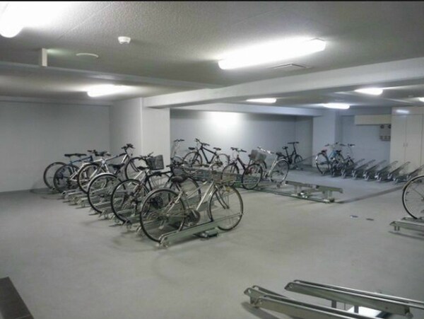 駐車場(駐輪場)