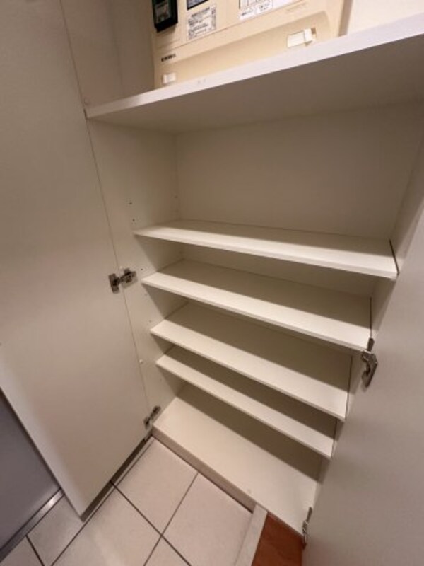 収納