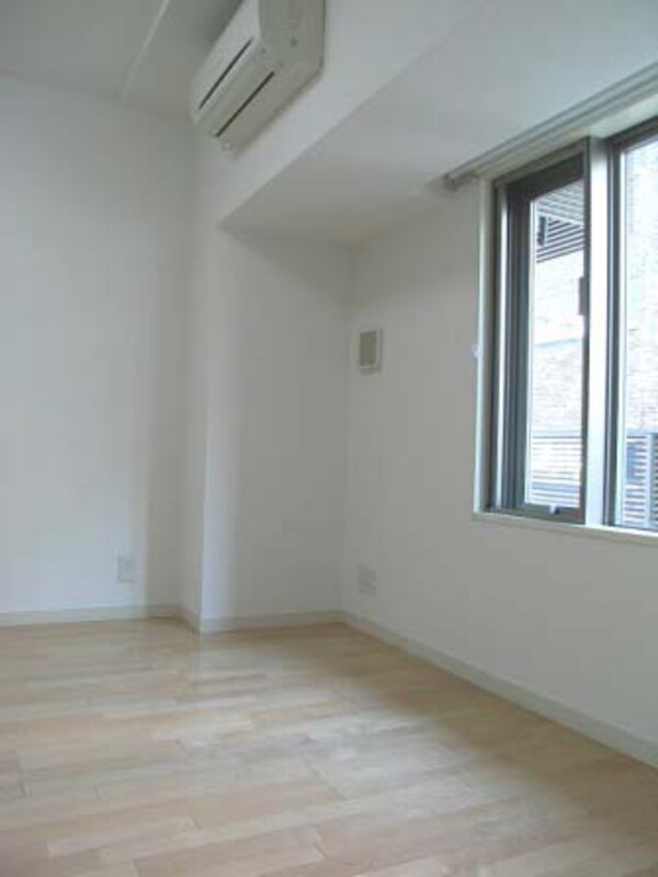 居室(洗濯機付き)