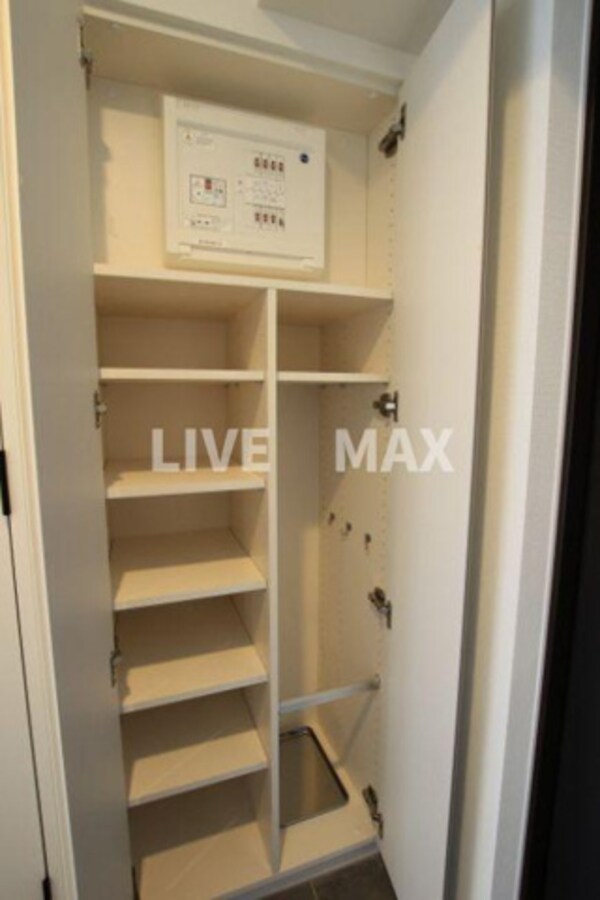 玄関(反転タイプ)