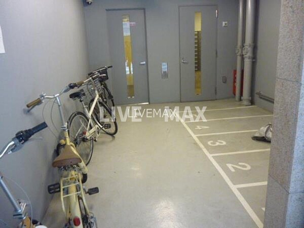 駐車場(駐輪場)