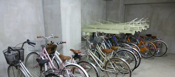建物設備(駐輪場)