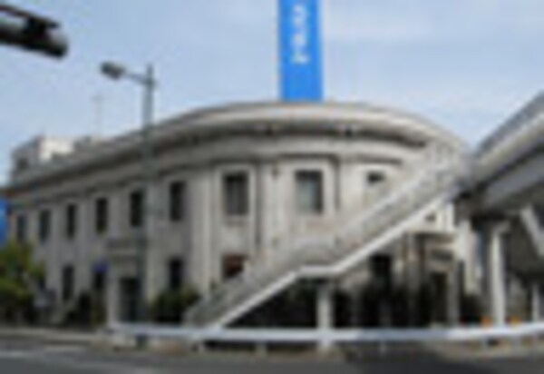 周辺環境(中央労働金庫 日本橋支店 836m)