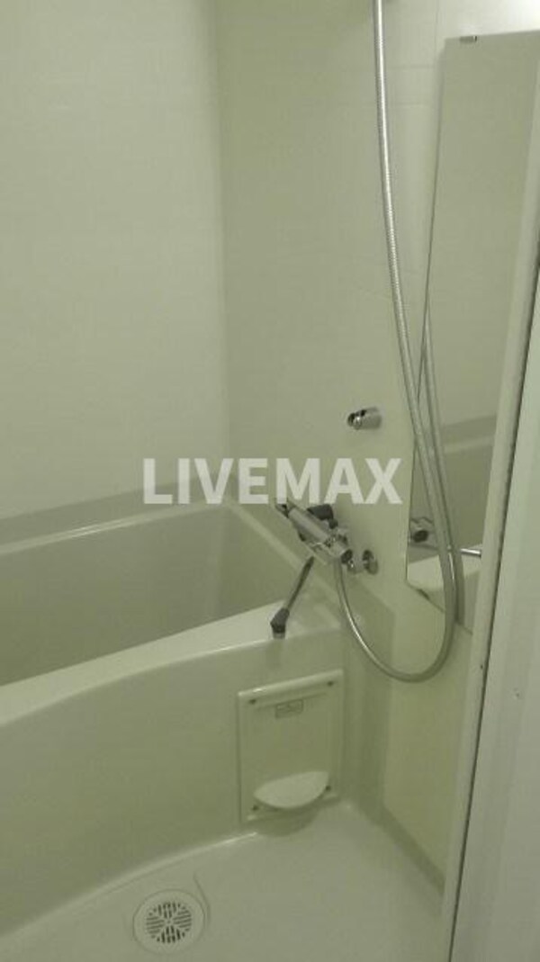 浴室(家具家電付きマンション)