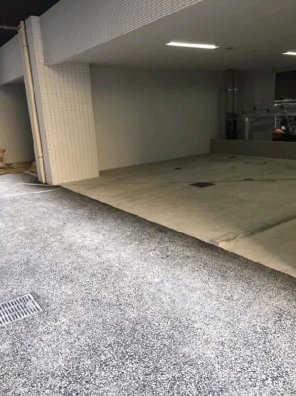 駐車場(★《見学予約受け付け中》設備充実のハイグレード賃貸マンション)