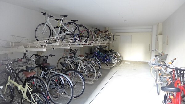 建物設備(駐輪場)