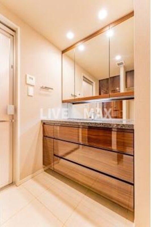 洗面・脱衣所(※別部屋参考写真使用)