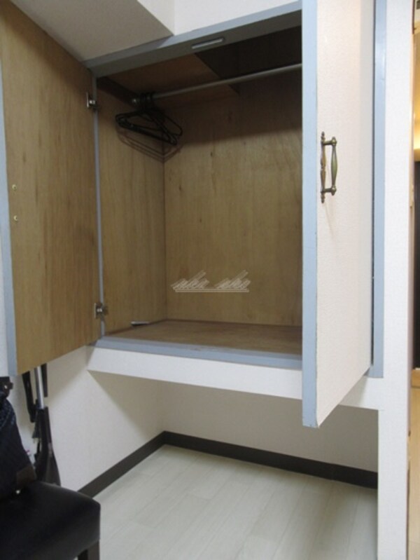 収納(備え付け家具備品)