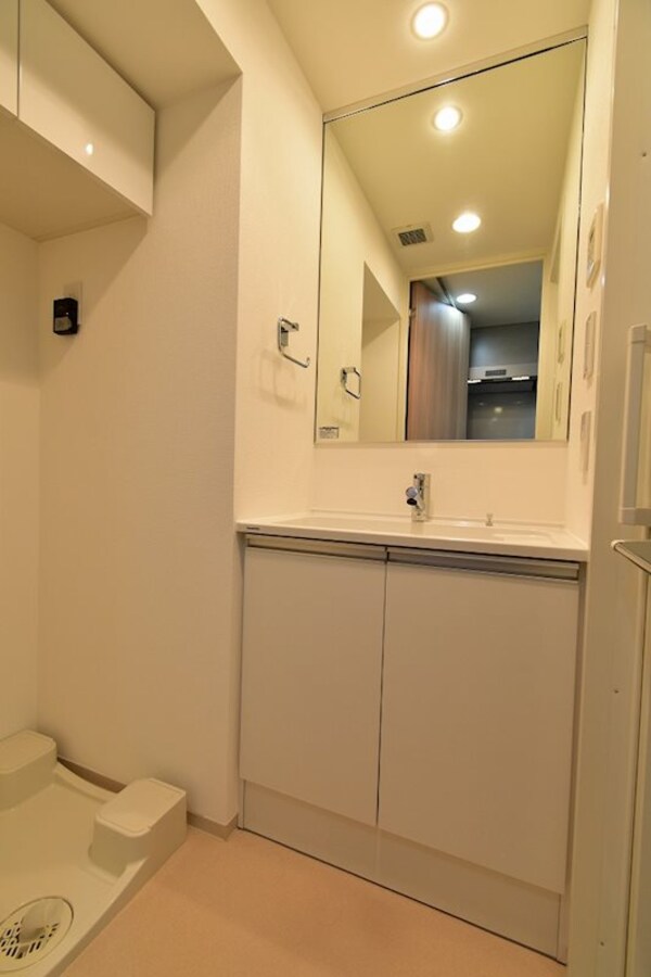 洗面・脱衣所(※同じタイプ別号室参考写真)