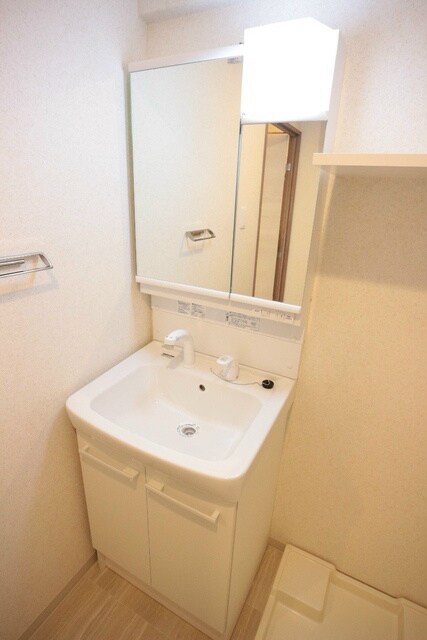 物件内観写真10　(家電・家具が1式揃っております！)