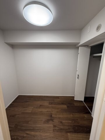 物件内観写真10　(別号室参考写真)