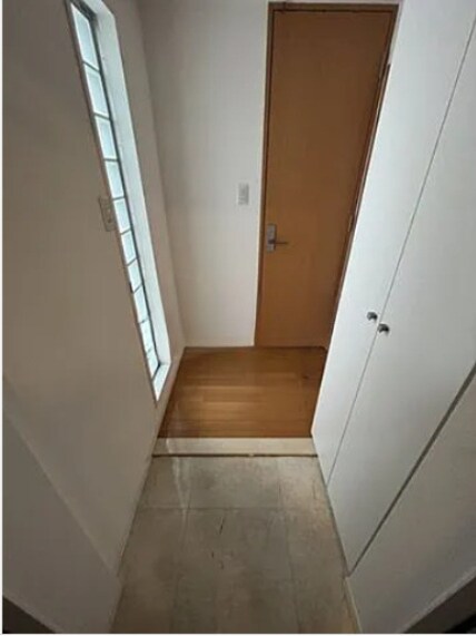 物件内観写真13　(別号室のお写真でございますので、参考程度にご覧くださいませ。)