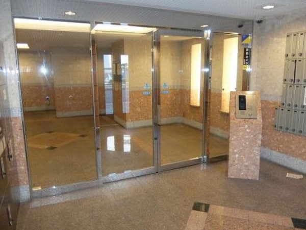 ロビー・ラウンジ