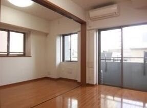 物件内観写真7　(角部屋・2面採光★)