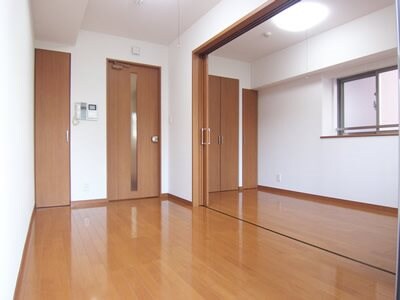 物件内観写真9　(角部屋・2面採光★)