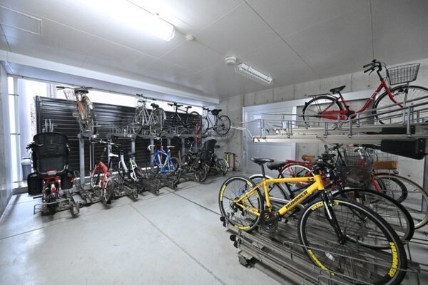駐車場(駐輪場)