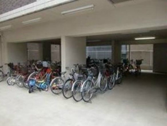 物件内観写真17　(駐輪場)