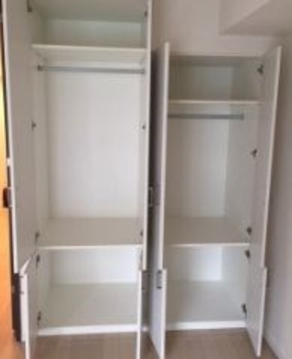 収納(※各住戸によってフローリング・建具のカラーが異なりので、現況)