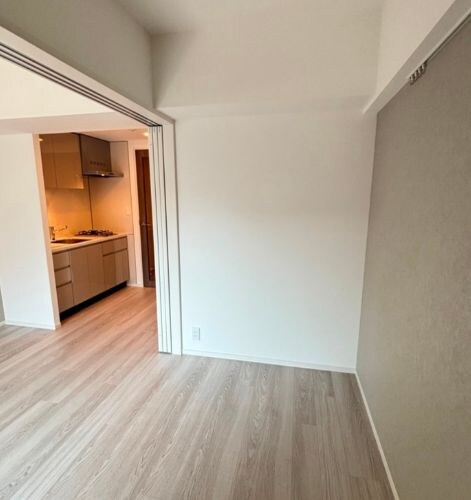 物件内観写真7　(別号室参考写真)