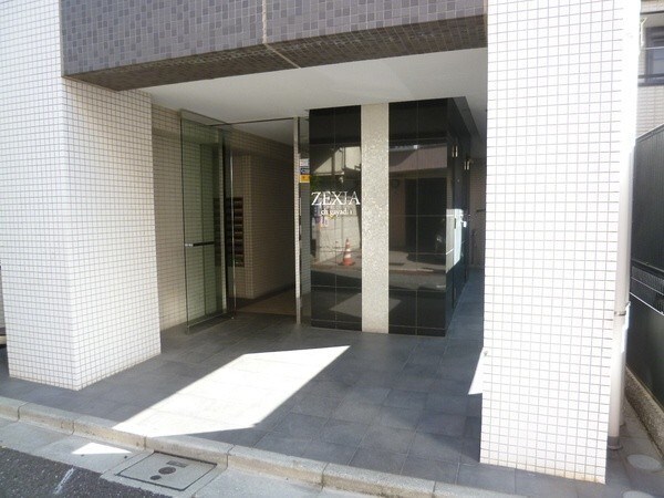 エントランス(弊社は全物件が仲介手数料半月分でご紹介可能です！)