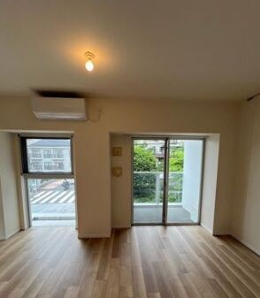 物件内観写真4　(別号室参考写真)