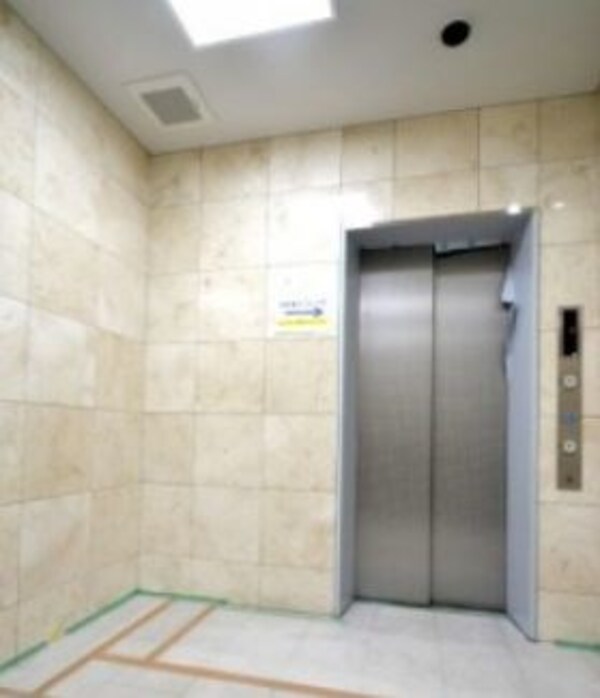 建物設備(エレベーター)