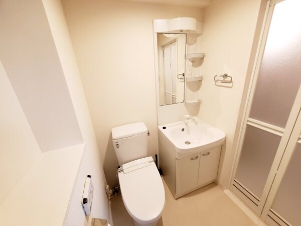 トイレ(★☆家具家電付きマンション☆★家具家電撤去も可能です♪)