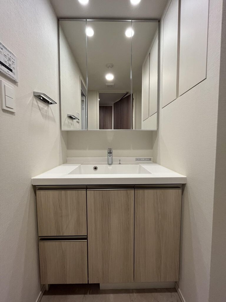 物件内観写真9　(別号室参考写真)