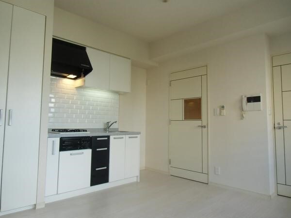 物件内観写真9　(※同じ間取り別号室参考写真)