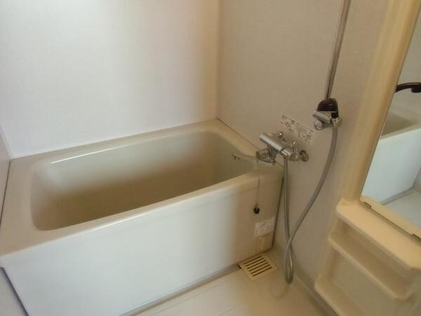 物件内観写真10　(※同じ間取り別号室参考写真)