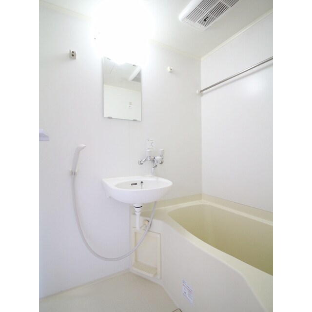 物件内観写真4　(弊社は全物件が仲介手数料半月分でご紹介可能です。)