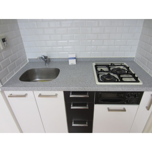 物件内観写真8　(※同じ間取り別号室参考)