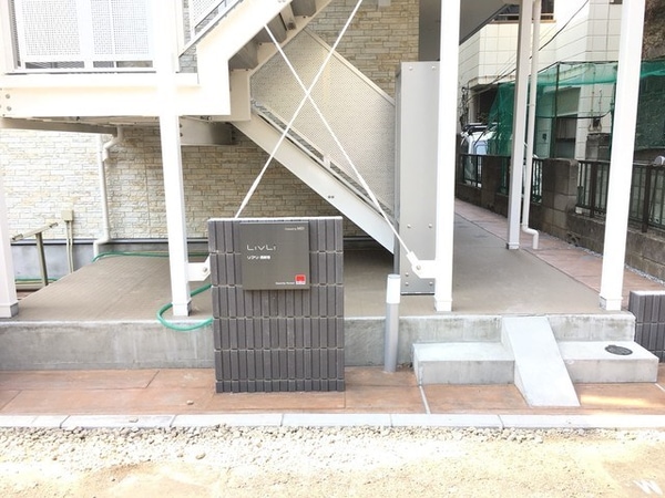 エントランス(弊社は全物件仲介手数料半月分でご紹介可能です。)