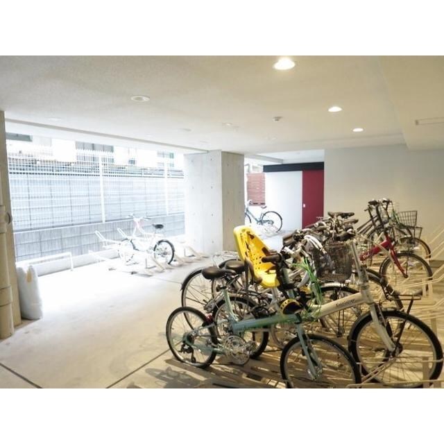 物件外観写真5　(駐輪場)