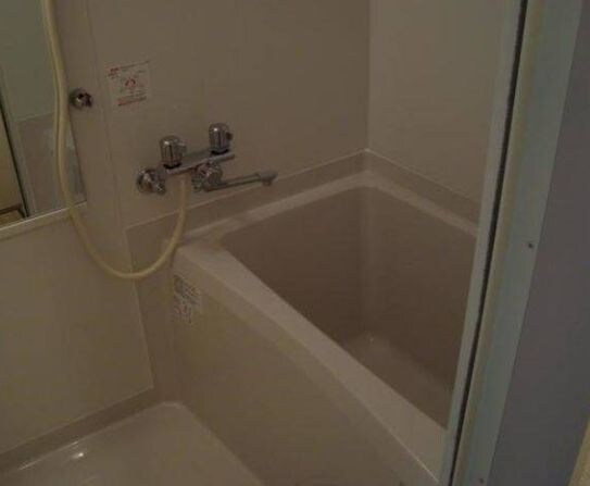 物件内観写真11　(※別号室参考写真)