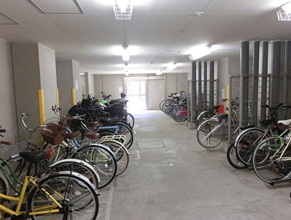 駐車場(駐輪場)