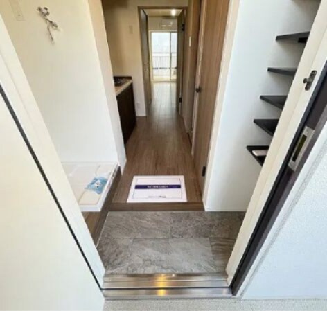 物件内観写真3　(別号室参考写真)