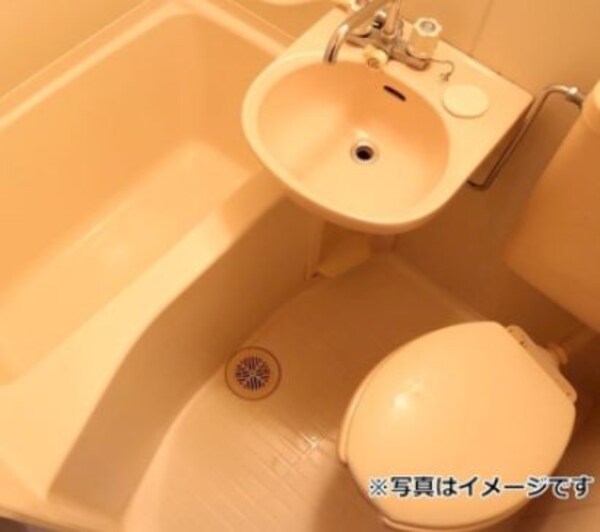 トイレ(別号室参考写真)