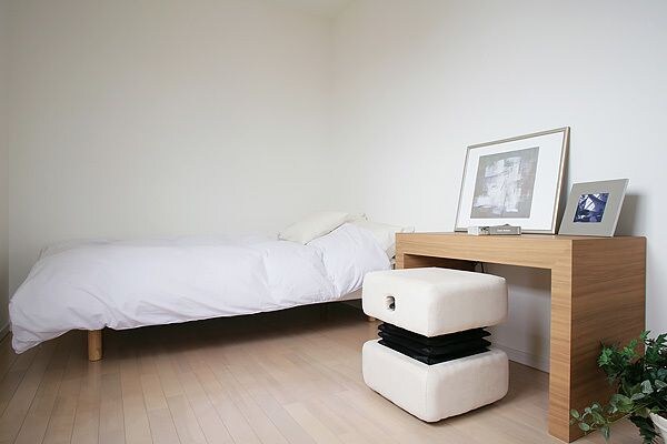 物件内観写真8　(※同じタイプ別号室参考写真
家具家電配置例)