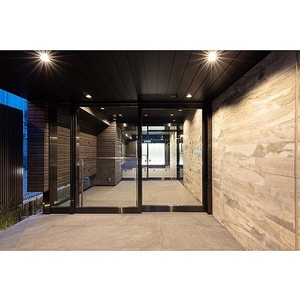 物件外観写真4　(◆モニター付きオートロック・宅配ボックス・2口ガスキッチン・)