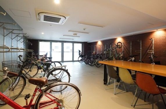 物件外観写真4　(駐輪場)