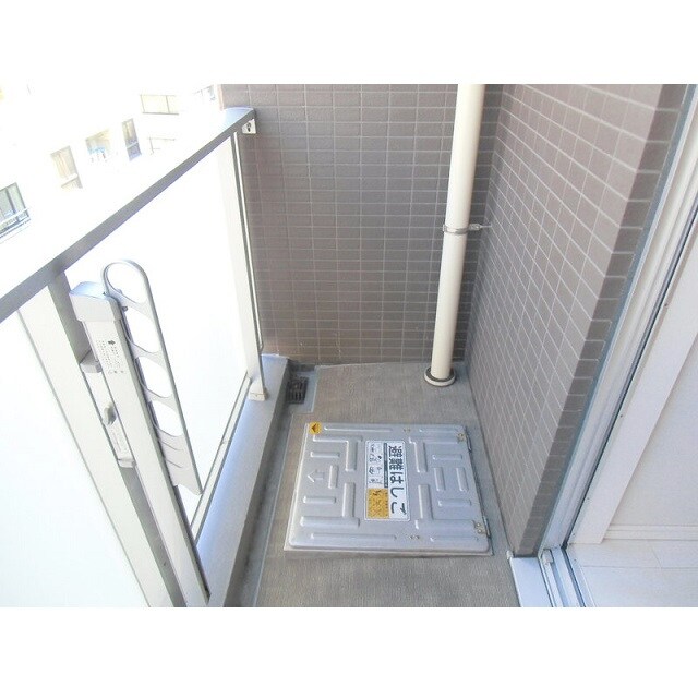 物件内観写真8　(駐輪場)