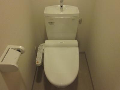 物件内観写真12　(トイレ)