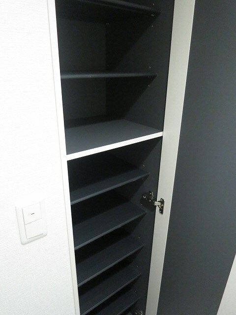 物件内観写真16　(シューズボックス)