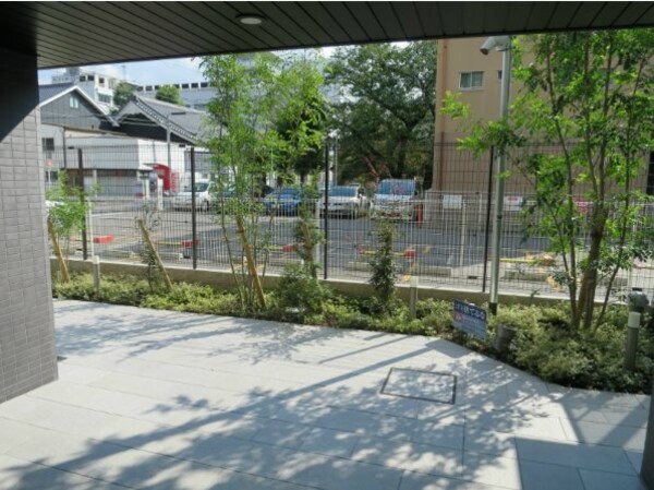 庭(★仲介手数料は賃料の半月分と税にてご紹介★)