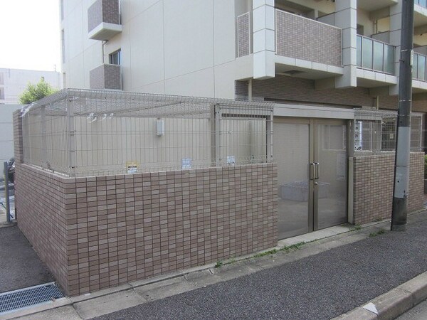 建物設備(ゴミ置き場)