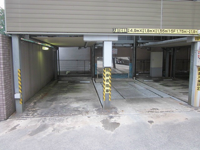 物件外観写真2　(★《見学予約受付中》★)