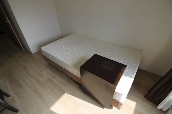 内装他