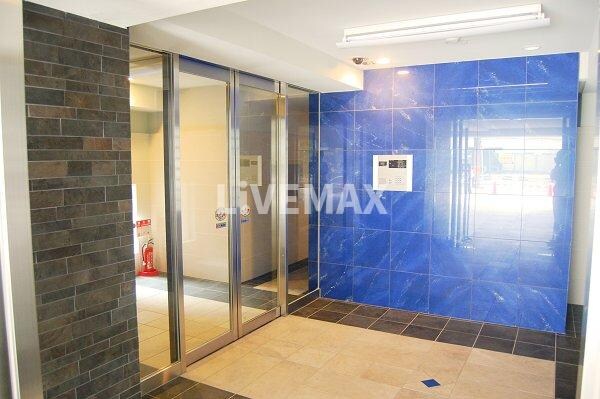 物件外観写真2　(エントランス)