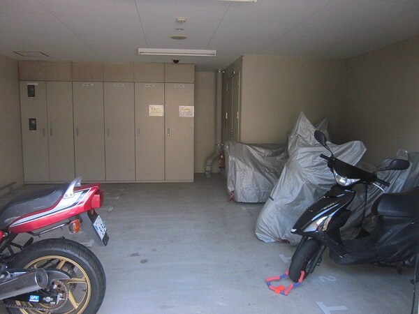 建物設備(駐輪場)